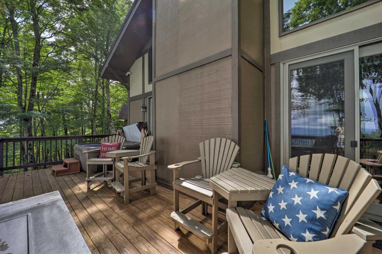 Beech Mountain Cabin Retreat With Hot Tub And Views! Εξωτερικό φωτογραφία